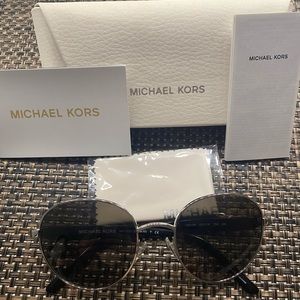 NEW - Michael Kors Sunglasses w/ White Case